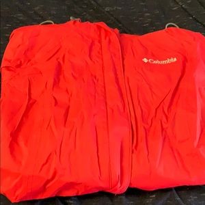Salmon colored Columbia windbreaker/rain jacket